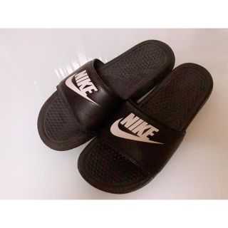 ナイキ(NIKE)のNIKE ベナッシ(ビーチサンダル)