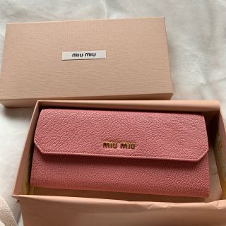 ミュウミュウ(miumiu)の★MIUMIU 長財布★(財布)