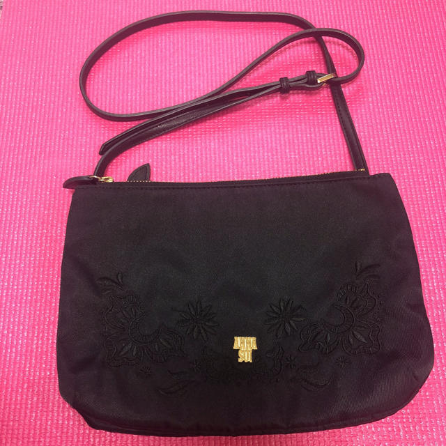 ANNA SUI(アナスイ)のANNA SUI ショルダーバッグ　美品 レディースのバッグ(ショルダーバッグ)の商品写真