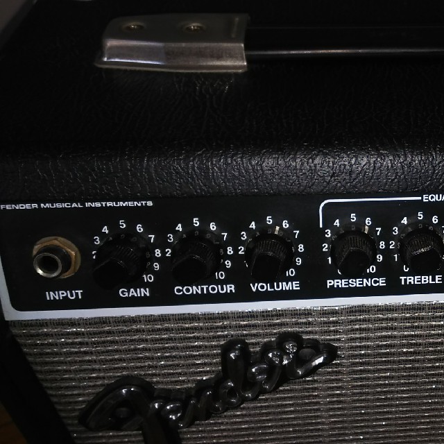 Fender(フェンダー)のフェンダージャパン ギターアンプSR-15CE 楽器のギター(ギターアンプ)の商品写真