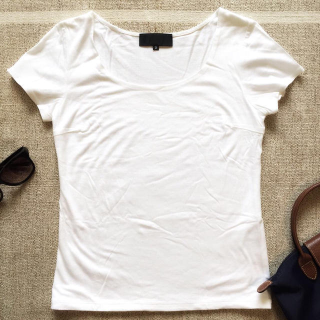 UNTITLED(アンタイトル)のお値下げ♡ UNTITLED 白Tシャツ レディースのトップス(Tシャツ(半袖/袖なし))の商品写真
