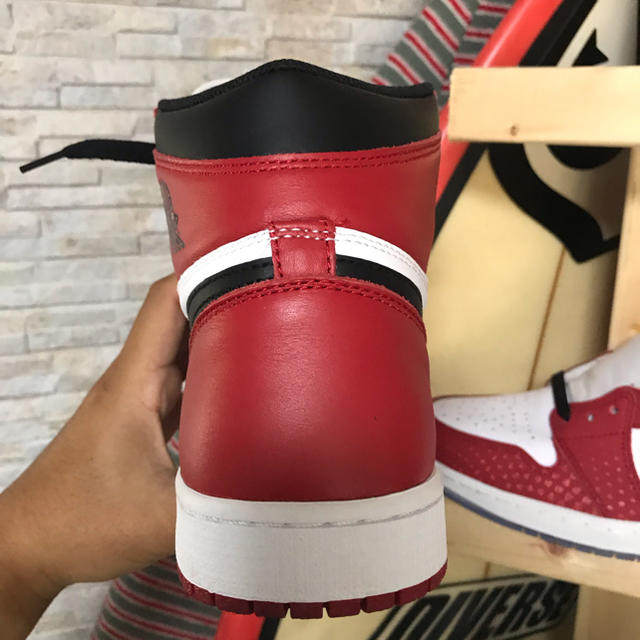 NIKE(ナイキ)のAIR JORDAN 1シカゴ メンズの靴/シューズ(スニーカー)の商品写真