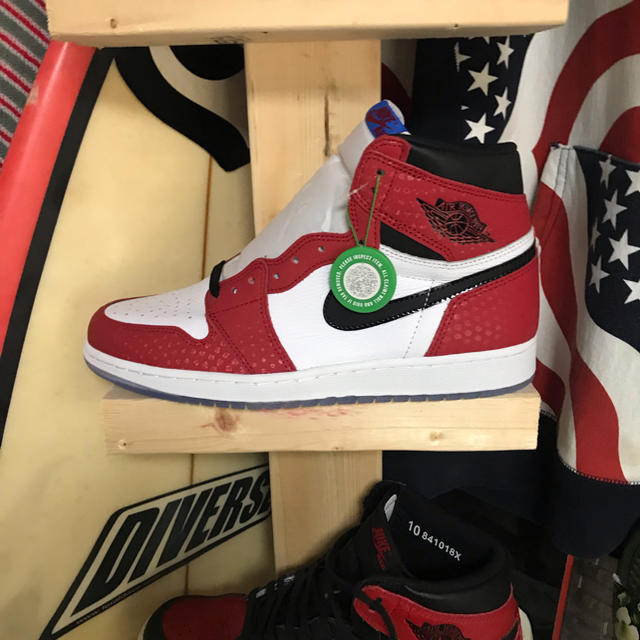 靴/シューズAIR JORDAN 1スパイダーマン