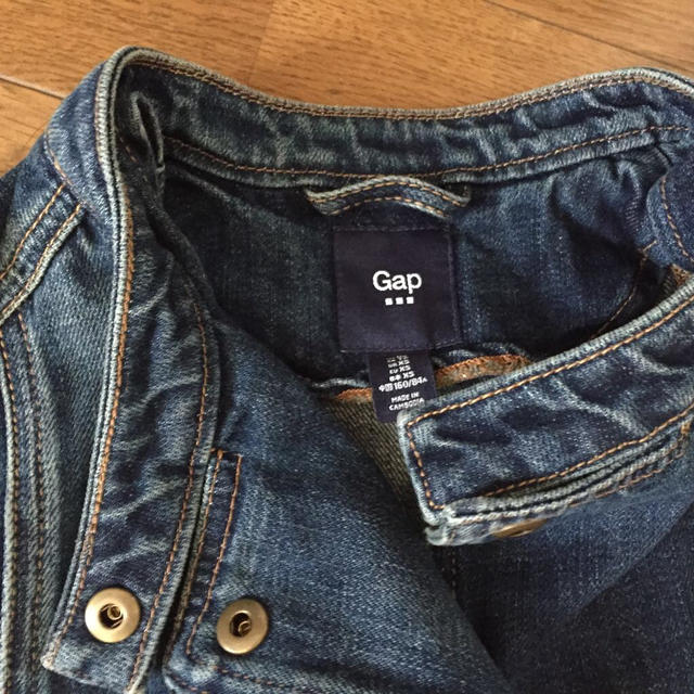 GAP(ギャップ)のgapデニムジャケット レディースのジャケット/アウター(Gジャン/デニムジャケット)の商品写真