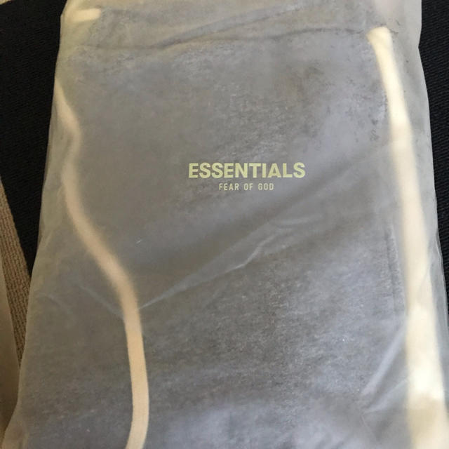 FEAR OF GOD(フィアオブゴッド)のkeysersose様専用essentials メンズのトップス(スウェット)の商品写真