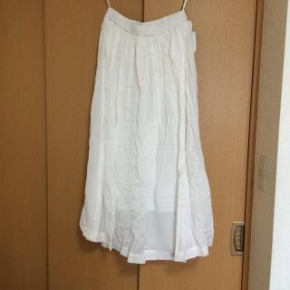 ダブルクローゼット(w closet)の白のフレアスカート＼(^o^)／(ロングスカート)