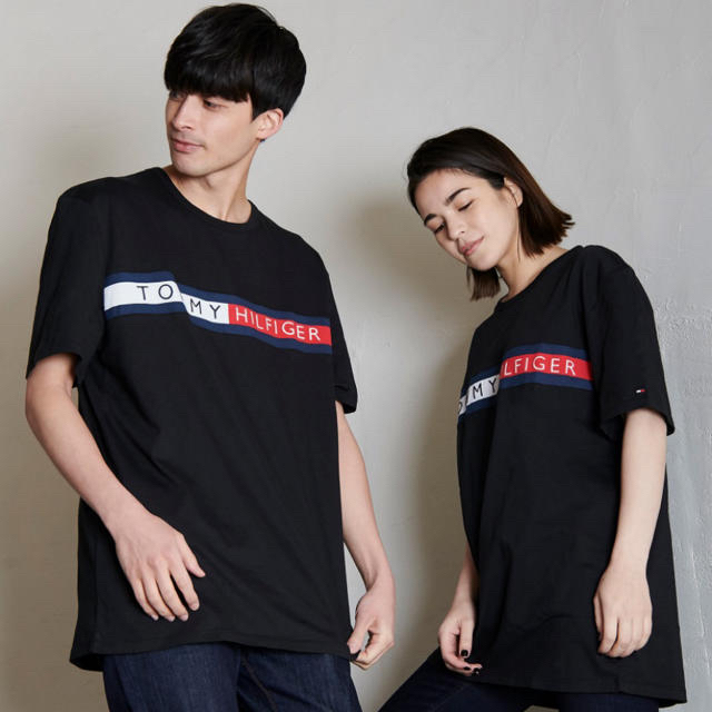 TOMMY HILFIGER(トミーヒルフィガー)のロゴTシャツ メンズのトップス(Tシャツ/カットソー(半袖/袖なし))の商品写真