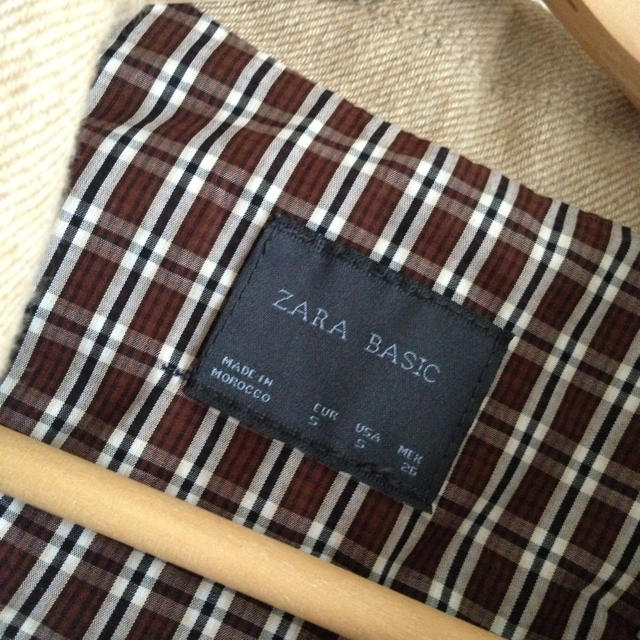 ZARA(ザラ)のzara ベージュジャケット レディースのジャケット/アウター(テーラードジャケット)の商品写真