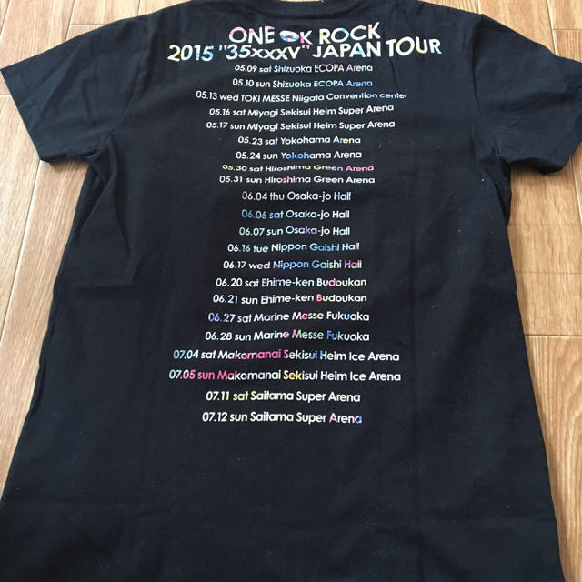 ライブTシャツ ONE OK ROCK エンタメ/ホビーのタレントグッズ(ミュージシャン)の商品写真