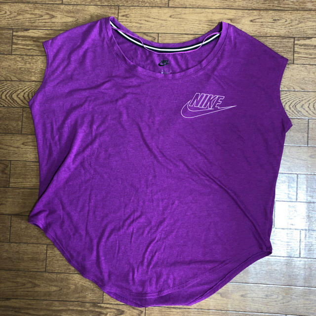 NIKE(ナイキ)のナイキNIKE★レディスTシャツ★2枚組 レディースのトップス(Tシャツ(半袖/袖なし))の商品写真