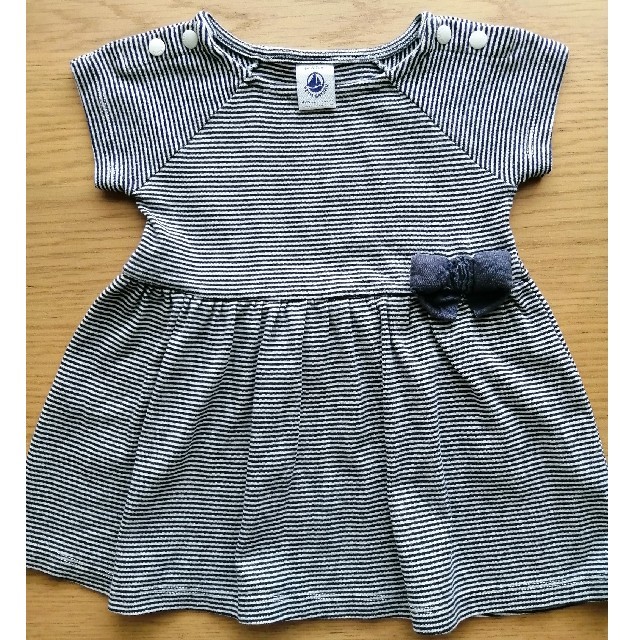 PETIT BATEAU(プチバトー)のプチバトー ワンピース 67cm 6m キッズ/ベビー/マタニティのベビー服(~85cm)(ワンピース)の商品写真