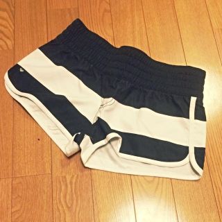 ロキシー(Roxy)の新品✴︎スイムパンツ(水着)