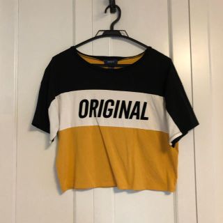 フォーエバートゥエンティーワン(FOREVER 21)のTシャツ、カットソー(Tシャツ(半袖/袖なし))