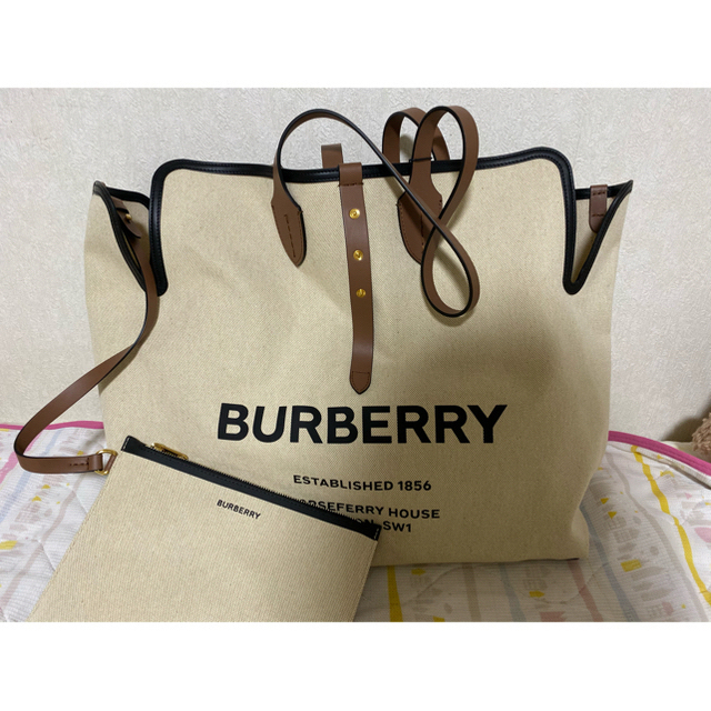 BURBERRY(バーバリー)のBurberry♡トートバッグ最終値下 レディースのバッグ(トートバッグ)の商品写真