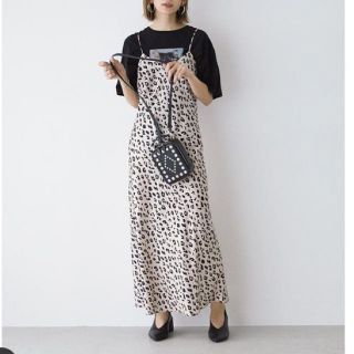 マウジー(moussy)の今季新作☆MOUSSY LEO PRINTED CAMIドレス☆レオパードワンピ(ロングワンピース/マキシワンピース)