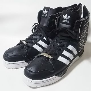 ジェレミースコット(JEREMY SCOTT)の
王道ウィング!ジェレミースコット×アディダスコラボスニーカー黒白希少29


(スニーカー)