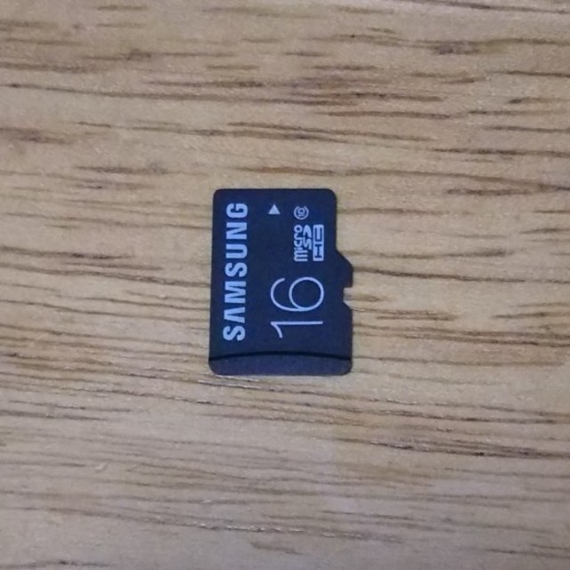 SAMSUNG(サムスン)のマイクロSDカード 16GB スマホ/家電/カメラのPC/タブレット(PC周辺機器)の商品写真