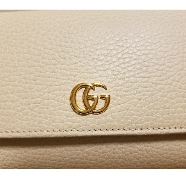 Gucci(グッチ)のgucci 財布　新品未使用 レディースのファッション小物(財布)の商品写真