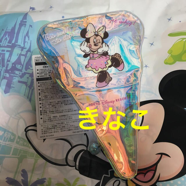 Disney(ディズニー)のディズニー ピンクポップパラダイス パスケース TDR レディースのファッション小物(パスケース/IDカードホルダー)の商品写真