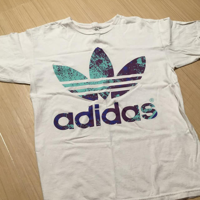 adidas(アディダス)のadidasTシャツ レディースのトップス(Tシャツ(半袖/袖なし))の商品写真