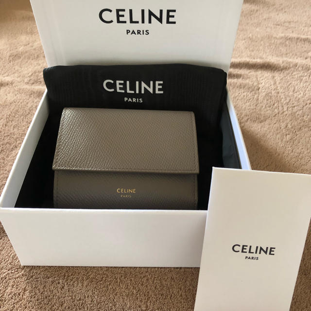 10B573BELサイズ新品 正規品 Celine セリーヌ コンパクト 折りたたみ ウォレット