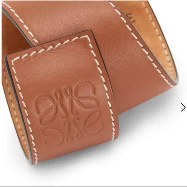 週末限定直輸入♪ 入手困難! ロエベ LOEWE スモールラップ