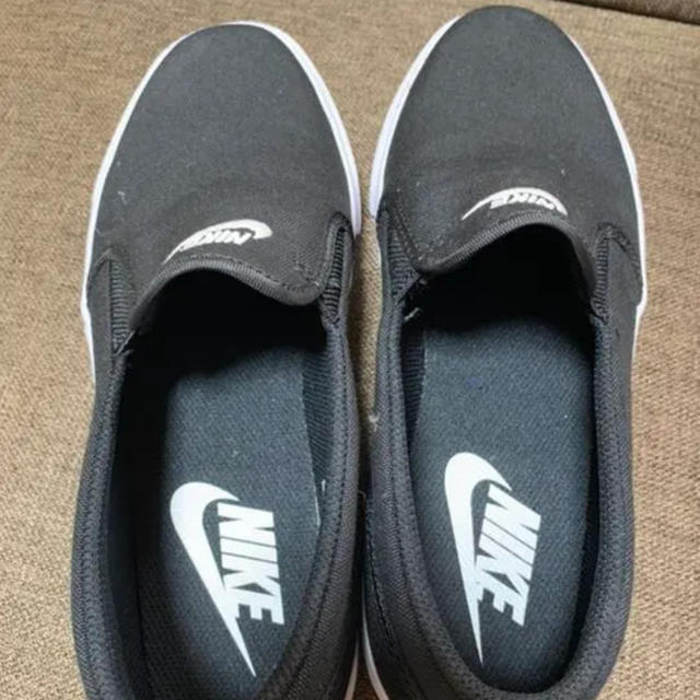 NIKE(ナイキ)のNIKE TOKI SLIP CANVAS 25cm レディースの靴/シューズ(スニーカー)の商品写真