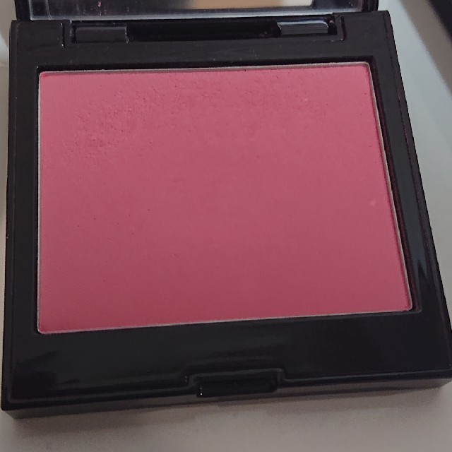 laura mercier(ローラメルシエ)のローラメルシエ チーク 01 ストロベリー🍓 コスメ/美容のベースメイク/化粧品(チーク)の商品写真