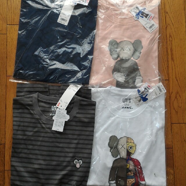 UNIQLO(ユニクロ)の新品UNQLO  KAWS  Tシャツ8枚セット メンズのトップス(Tシャツ/カットソー(半袖/袖なし))の商品写真