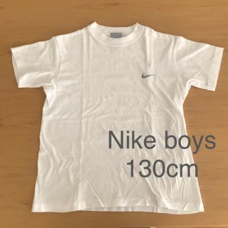 ナイキ(NIKE)の美品❗️NIKE 白T男の子130cm(Tシャツ/カットソー)