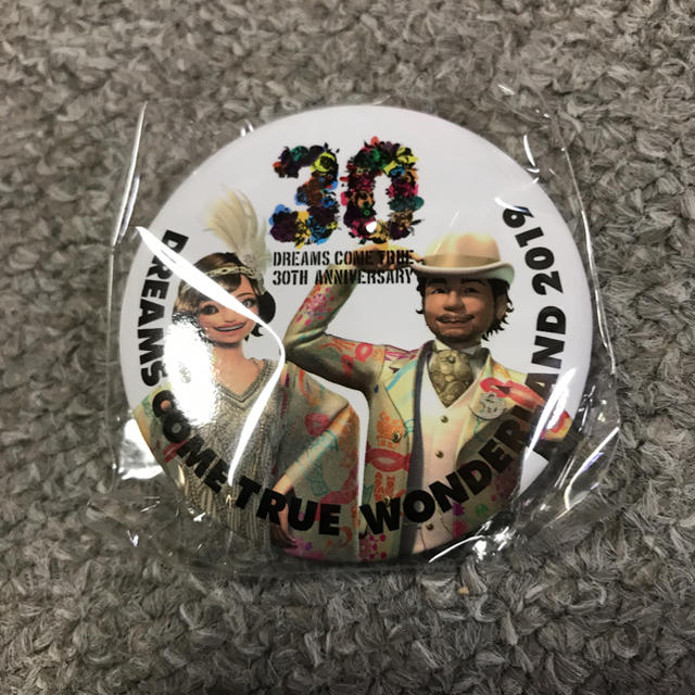 ワンダーカプセル 缶バッチ エンタメ/ホビーのタレントグッズ(ミュージシャン)の商品写真