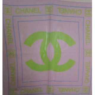 CHANEL(バンダナ/スカーフ)のフリマアイテム一覧 CHANEL(バンダナ/スカーフ)のフリマアイテム一覧