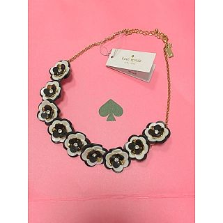 ケイトスペードニューヨーク(kate spade new york)の新品未使用★ケイトスペード フラワー ネックレス(ネックレス)