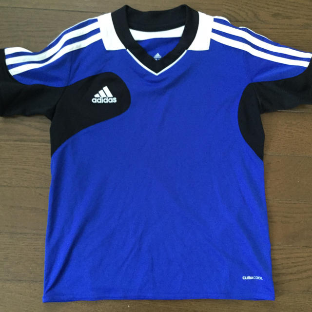 adidas(アディダス)の120センチ アディダス サッカー練習着  キッズ/ベビー/マタニティのキッズ服男の子用(90cm~)(その他)の商品写真