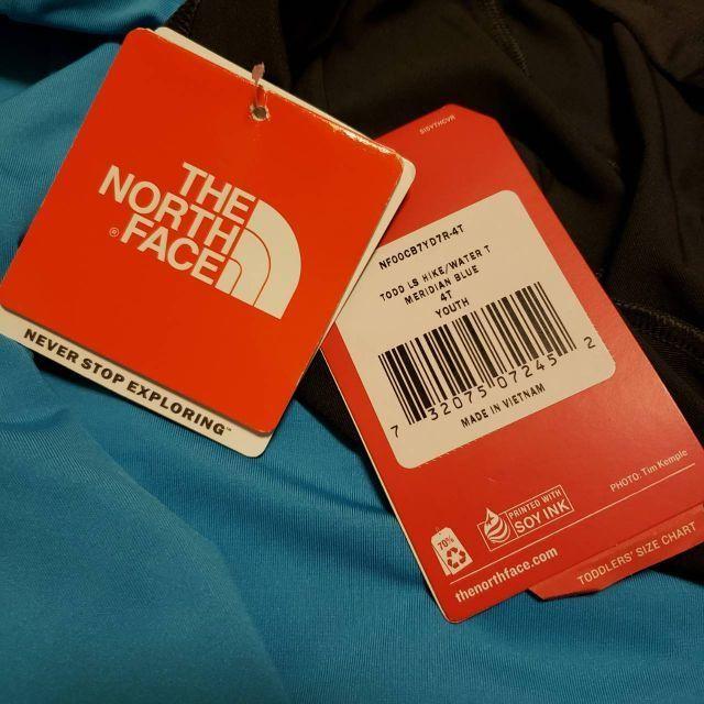 THE NORTH FACE(ザノースフェイス)の【日本未発売】ノースフェイス ラッシュガード 水着 子供服 男子 ボーイズ キッズ/ベビー/マタニティのキッズ服男の子用(90cm~)(水着)の商品写真