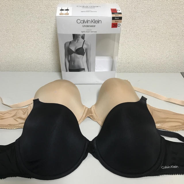 Calvin Klein(カルバンクライン)の2枚セット D80 ★ カルバンクライン Tシャツブラ 36D 黒 ベージュ レディースの下着/アンダーウェア(ブラ)の商品写真