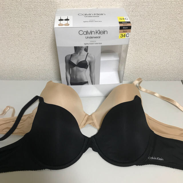 Calvin Klein(カルバンクライン)の2枚セット C75 ★ カルバンクライン Tシャツブラ 34C 黒 ベージュ レディースの下着/アンダーウェア(ブラ)の商品写真