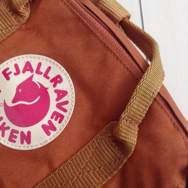 FJALL RAVEN(フェールラーベン)のカンケンミニ ブリック キッズ/ベビー/マタニティのこども用バッグ(リュックサック)の商品写真