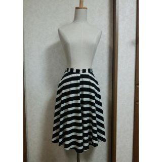 トップショップ(TOPSHOP)の♡TOPSHOP♡ボーダー柄フレアスカートZARA H&M EMODA (ひざ丈スカート)