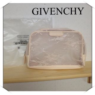 ジバンシィ(GIVENCHY)の新品 メッシュ デカポーチ♡込み(ポーチ)