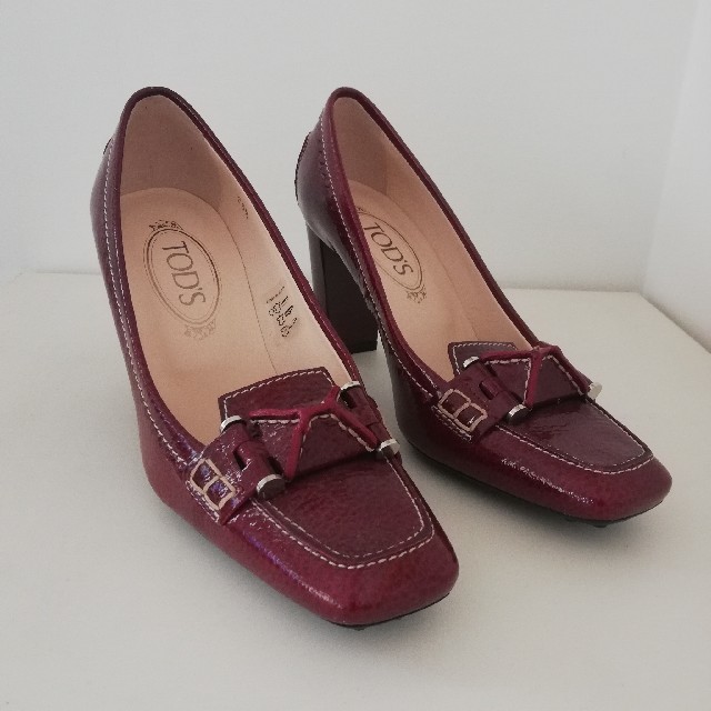 TOD'S(トッズ)の未使用!!TOD'S トッズ 本革パンプス 36.5
 レディースの靴/シューズ(ハイヒール/パンプス)の商品写真