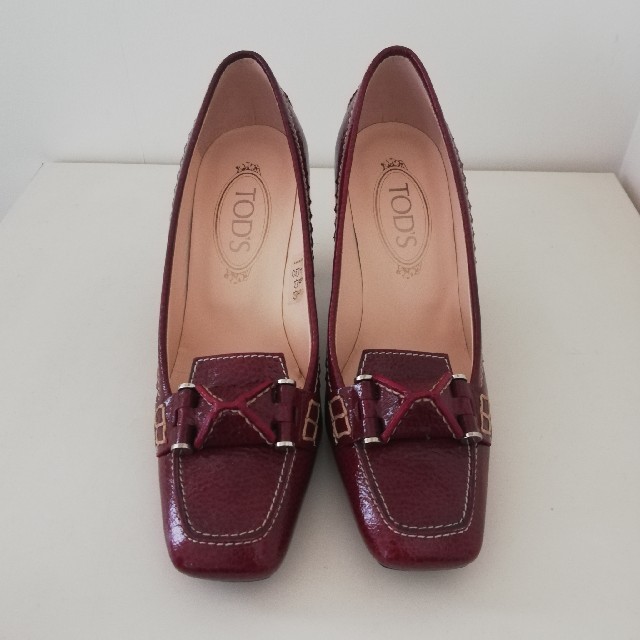 TOD'S(トッズ)の未使用!!TOD'S トッズ 本革パンプス 36.5
 レディースの靴/シューズ(ハイヒール/パンプス)の商品写真