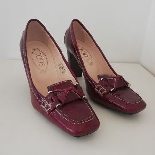 トッズ(TOD'S)の未使用!!TOD'S トッズ 本革パンプス 36.5
(ハイヒール/パンプス)