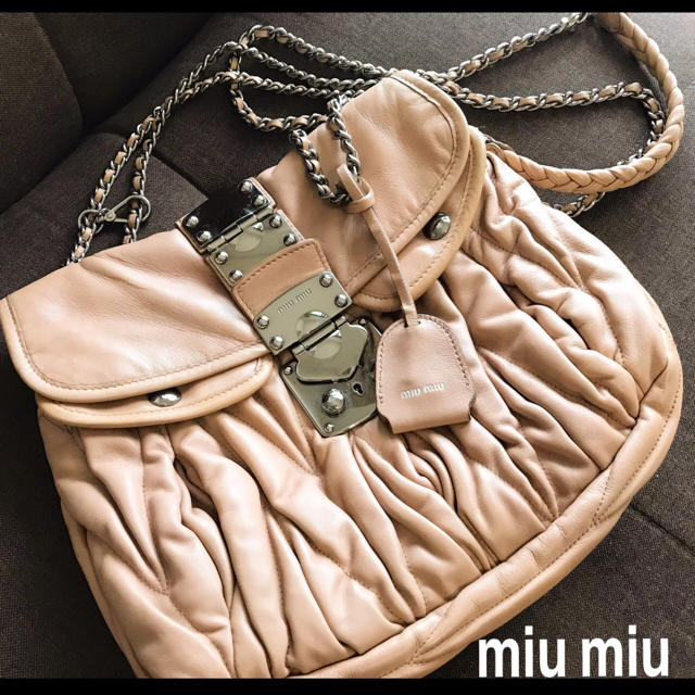 当季大流行 miumiu ☆美品本物☆miumiuマテラッセ2wayバッグ