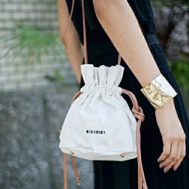 PASS CODE DRAWSTRING BAG - ショルダーバッグ