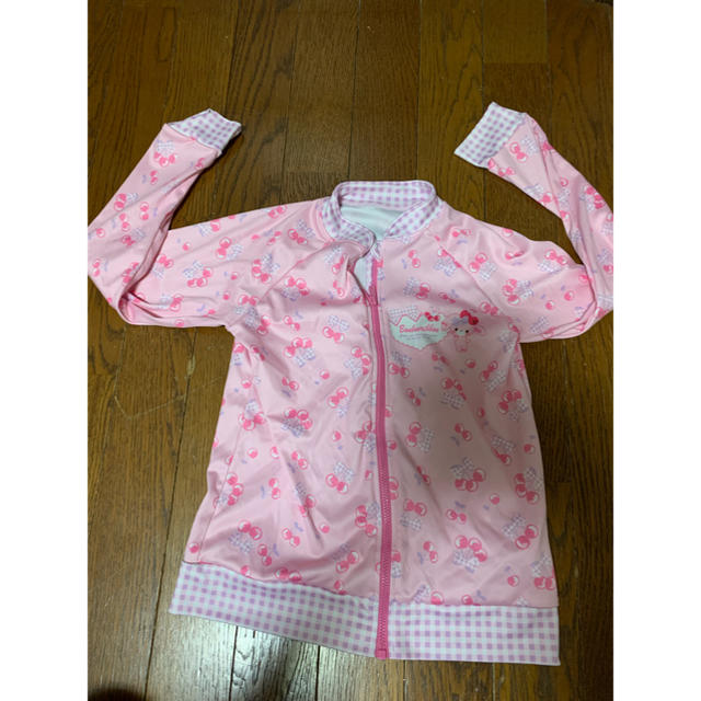 サンリオ(サンリオ)のラッシュガード130Sanrio キッズ/ベビー/マタニティのキッズ服女の子用(90cm~)(水着)の商品写真