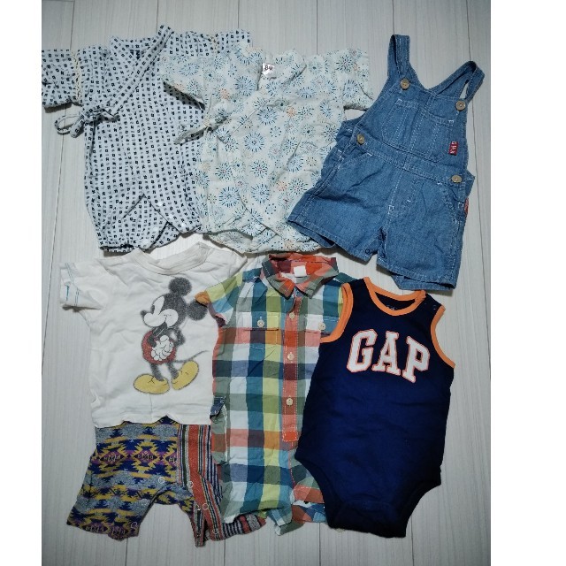 babyGAP(ベビーギャップ)の男の子夏服80セット キッズ/ベビー/マタニティのベビー服(~85cm)(ロンパース)の商品写真