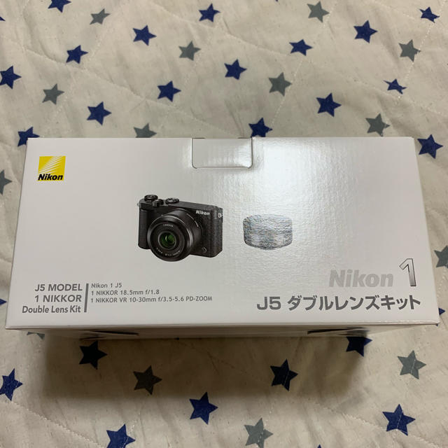 【新品未使用】Nikon ミラーレス一眼 Nikon1 J5 ダブルレンズキット