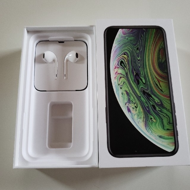 iPhone(アイフォーン)のiPhone Xs 純正イヤホン スマホ/家電/カメラのオーディオ機器(ヘッドフォン/イヤフォン)の商品写真