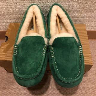 アグ(UGG)のUGG グリーン 新品(スリッポン/モカシン)